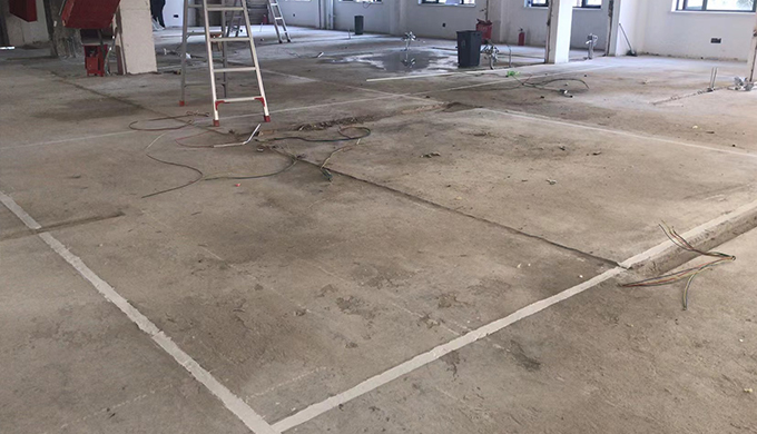 上海徐匯漕河涇國際孵化中心辦公室裝修施工現場工地