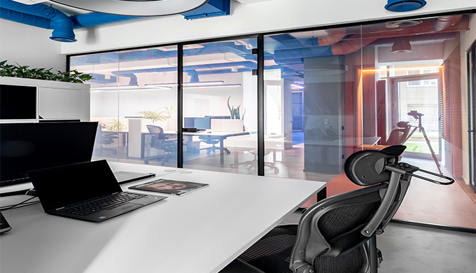 與上海辦公室裝修公司設計師的7種溝通策略