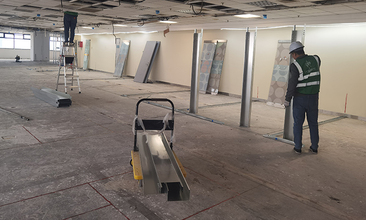 上海長寧世貿商城辦公室施工現場5