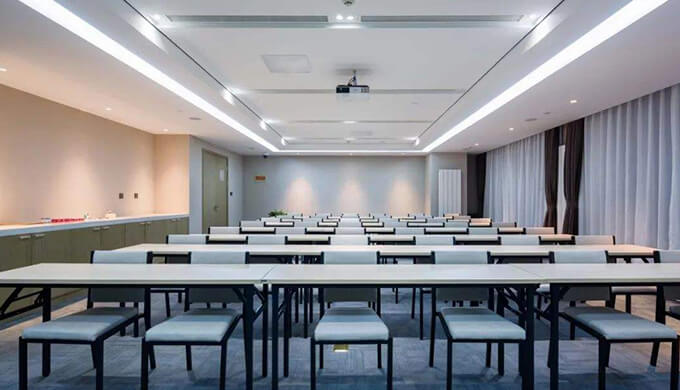  上海辦公室裝修上海辦公裝修會議室的大小是怎樣設計的？