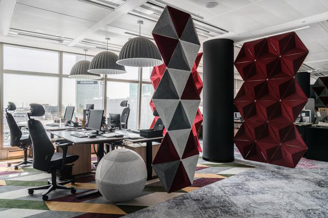 上海辦公室裝修油漆拋光上蠟的施工作用  